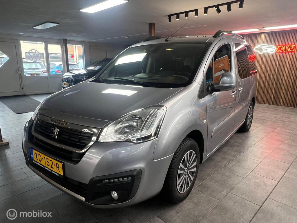 Peugeot Partner Tepee 1.2 PureTech Active/Db Riem vervangen, Auto's, Voorwielaandrijving, Gebruikt, 1199 cc, Start-stop-systeem