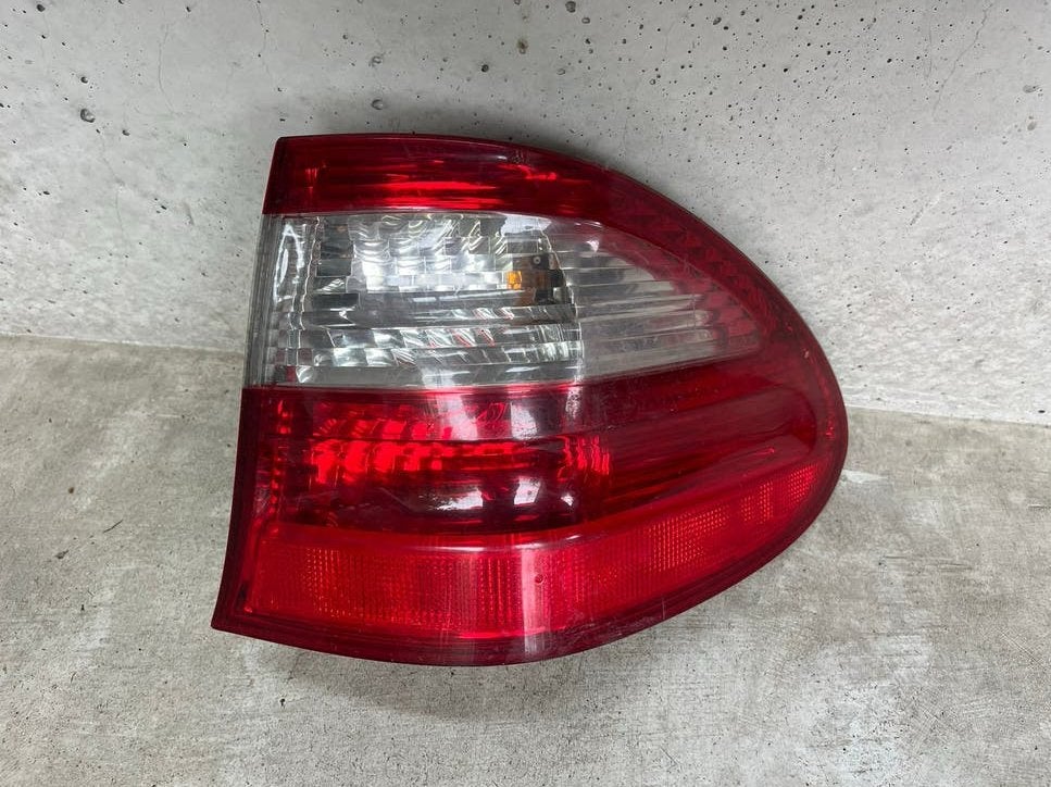 Rechter achterlicht Mercedes E W211, Auto-onderdelen, Ophalen of Verzenden, Gebruikt, Mercedes-Benz