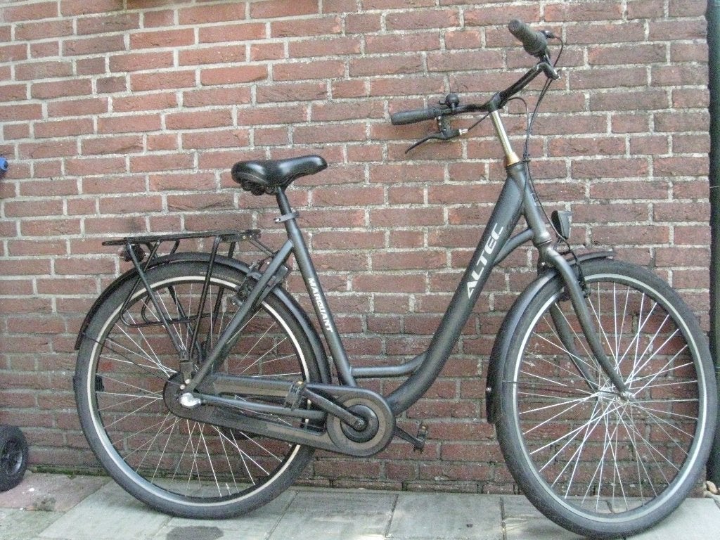 2x Altec/Puch  damesfiets 3v wiel 28/26" Frame 57/55 cm, Fietsen en Brommers, 51 tot 55 cm, Ophalen, Terugtraprem, Puch