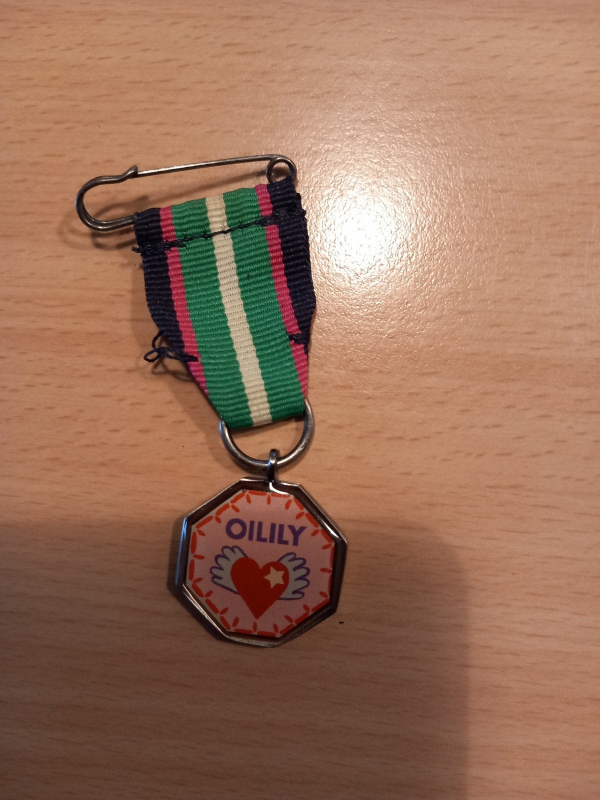 OILILY sleutelhanger vaantje, Verzamelen, Ophalen of Verzenden