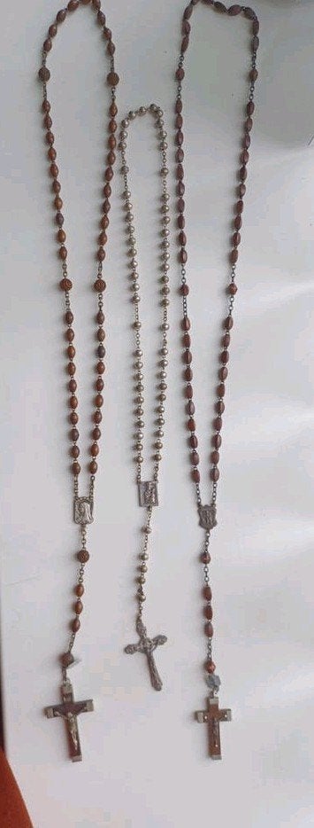 Set van 3 Vintage Rozenkransen met Houten Kralen en Kruis, Ophalen of Verzenden
