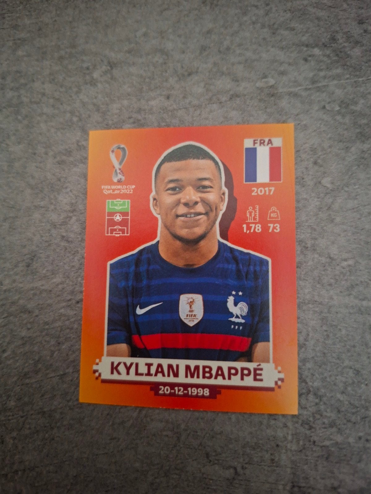 Panini sticker WK 2022 Qatar. Kylian Mbappe Frankrijk., Verzenden, Zo goed als nieuw, Sticker