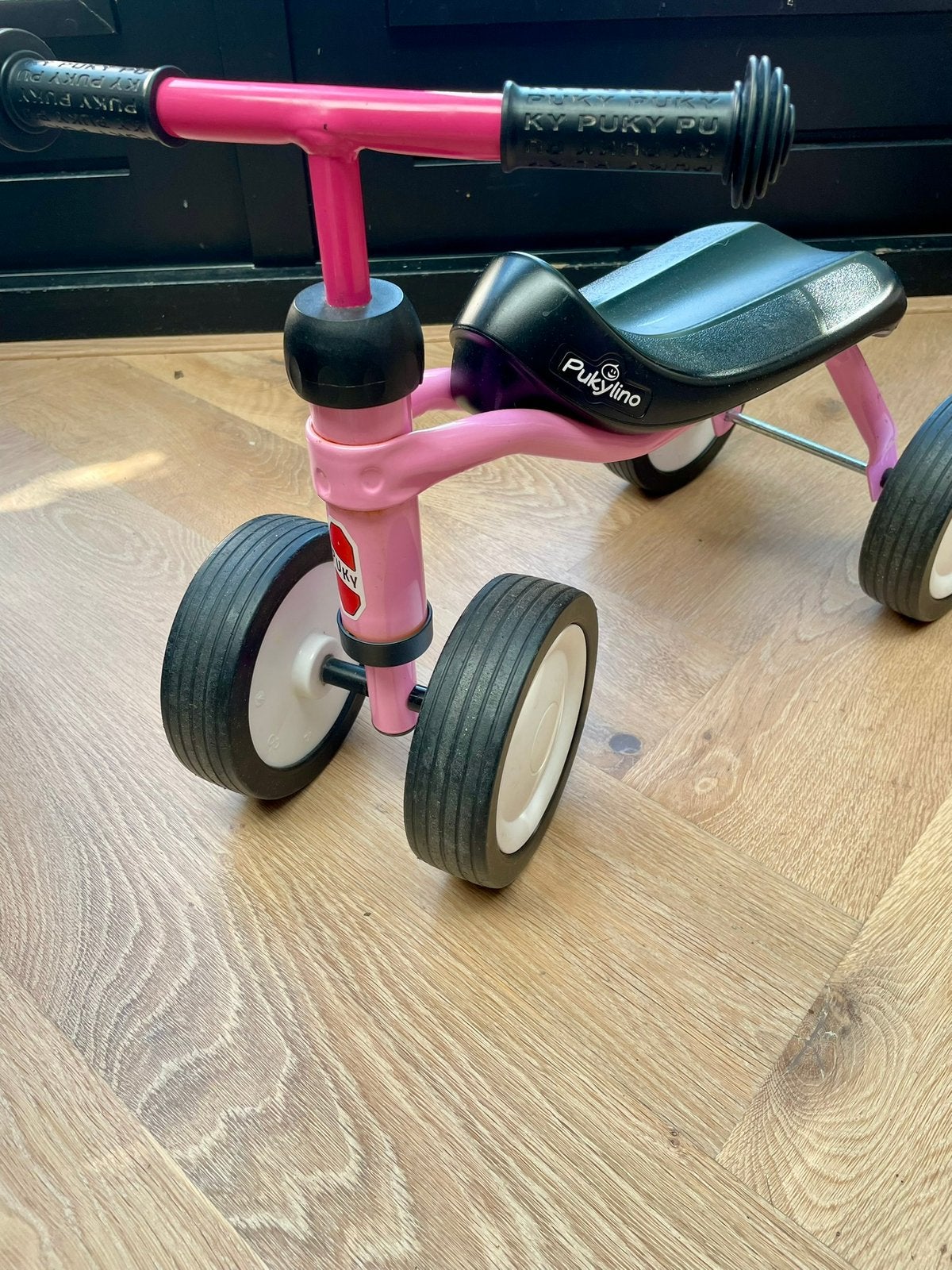Puky pukylino loopfiets roze vanaf 1 jaar, Ophalen of Verzenden, Zo goed als nieuw, Loopfiets