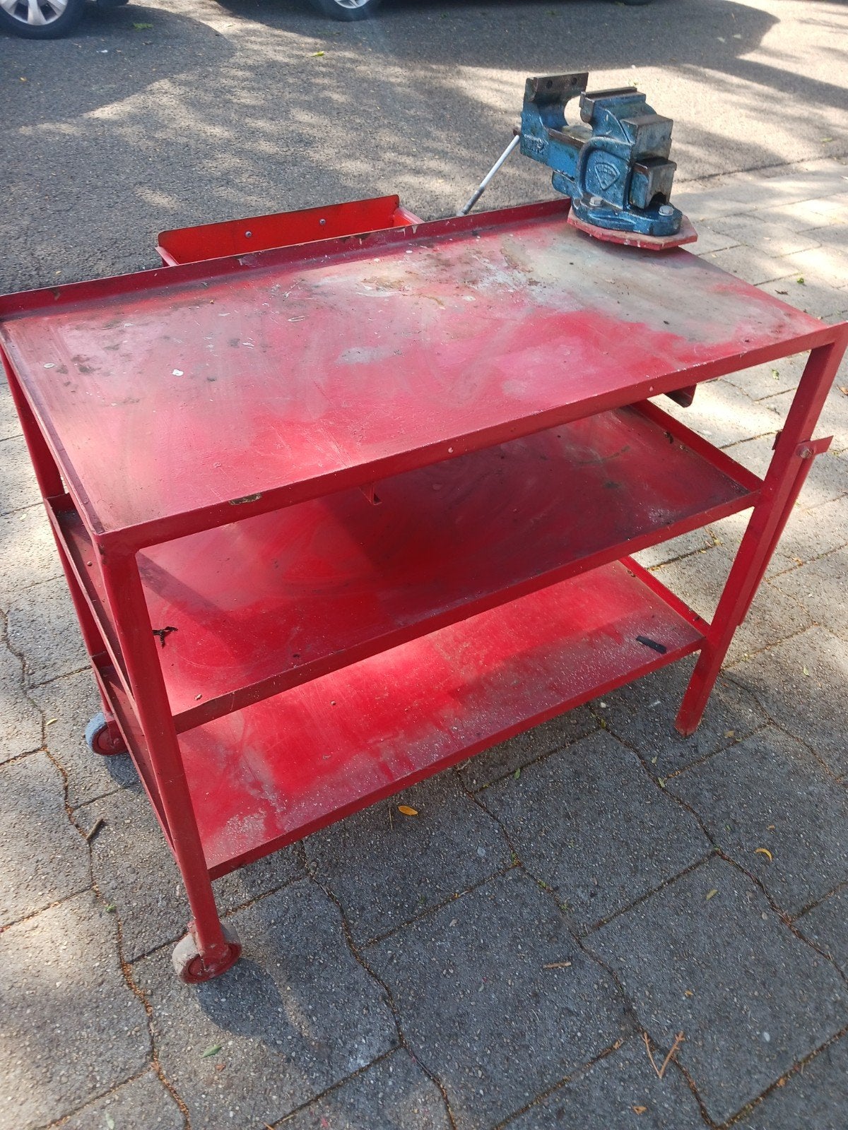 Foto 10 van werkbank bankschroef met lade
