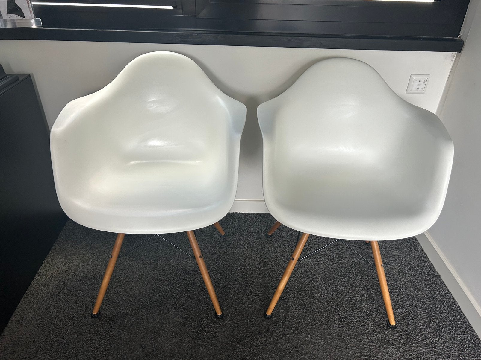2x originele Vitra Eames DAW stoelen – wit / licht esdoorn, Ophalen, Kunststof, Twee, Wit