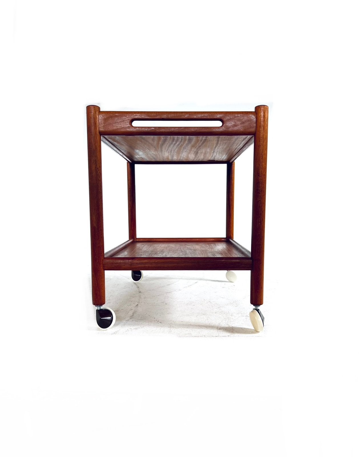 Vintage teakhouten trolley AT45, Hans J. wegner ‘60, Huis en Inrichting, 50 – 75, 50 tot 100 cm, Teakhout, Vintage retro buisframe design rotan webbing papercord deens