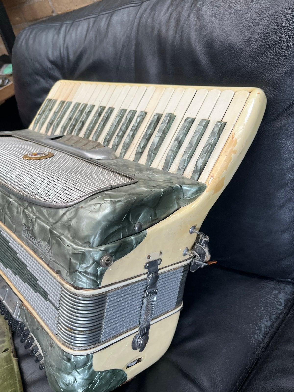 Vintage Mirandella Accordeon - Toetsaccordeon, Gebruikt, Met riemen, Overige formaten, Toetsaccordeon