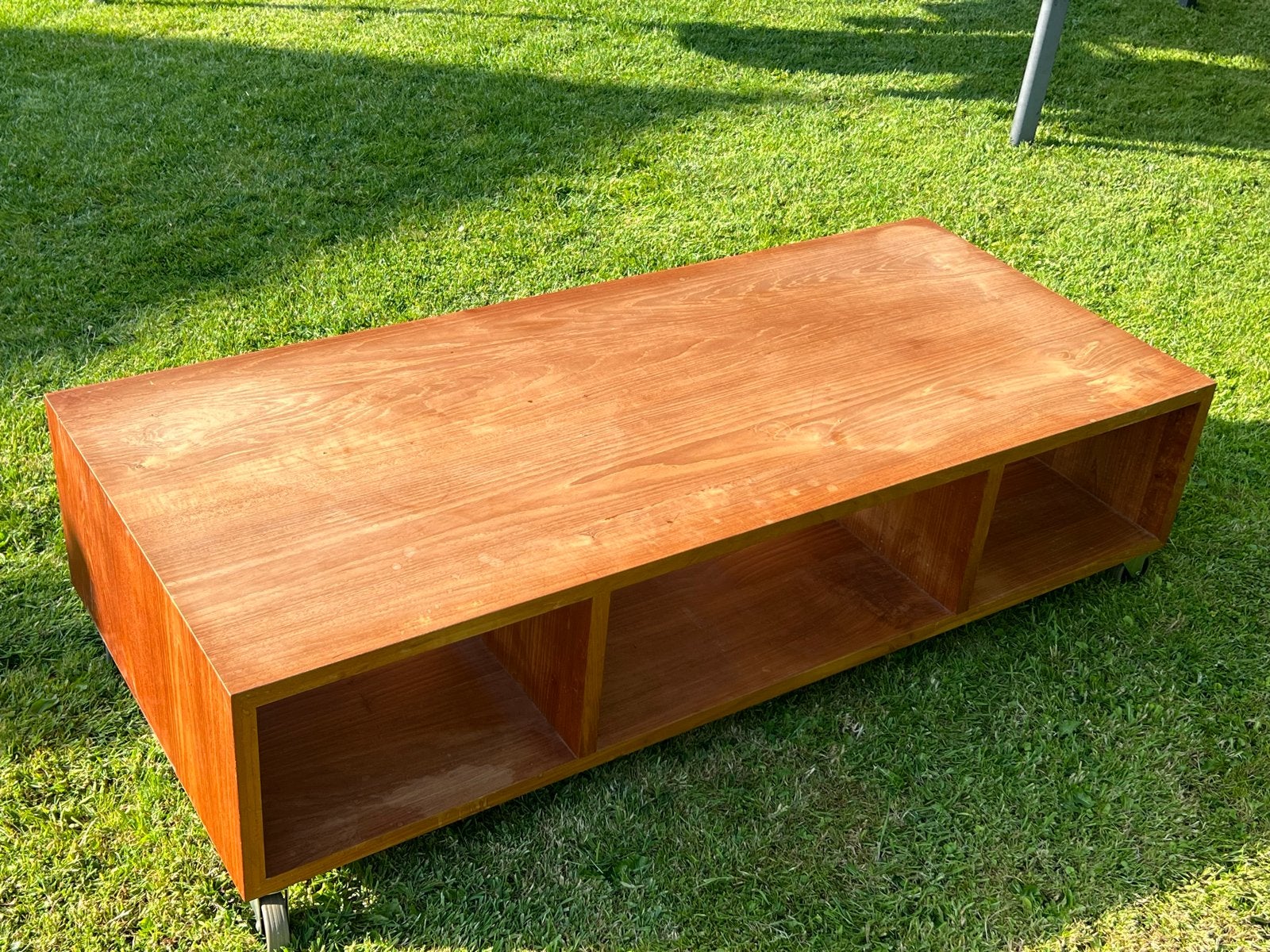 Teak Houten TV-meubel / Dressoir op wielen, Gebruikt, 150 tot 200 cm, Teakhout, Ophalen of Verzenden