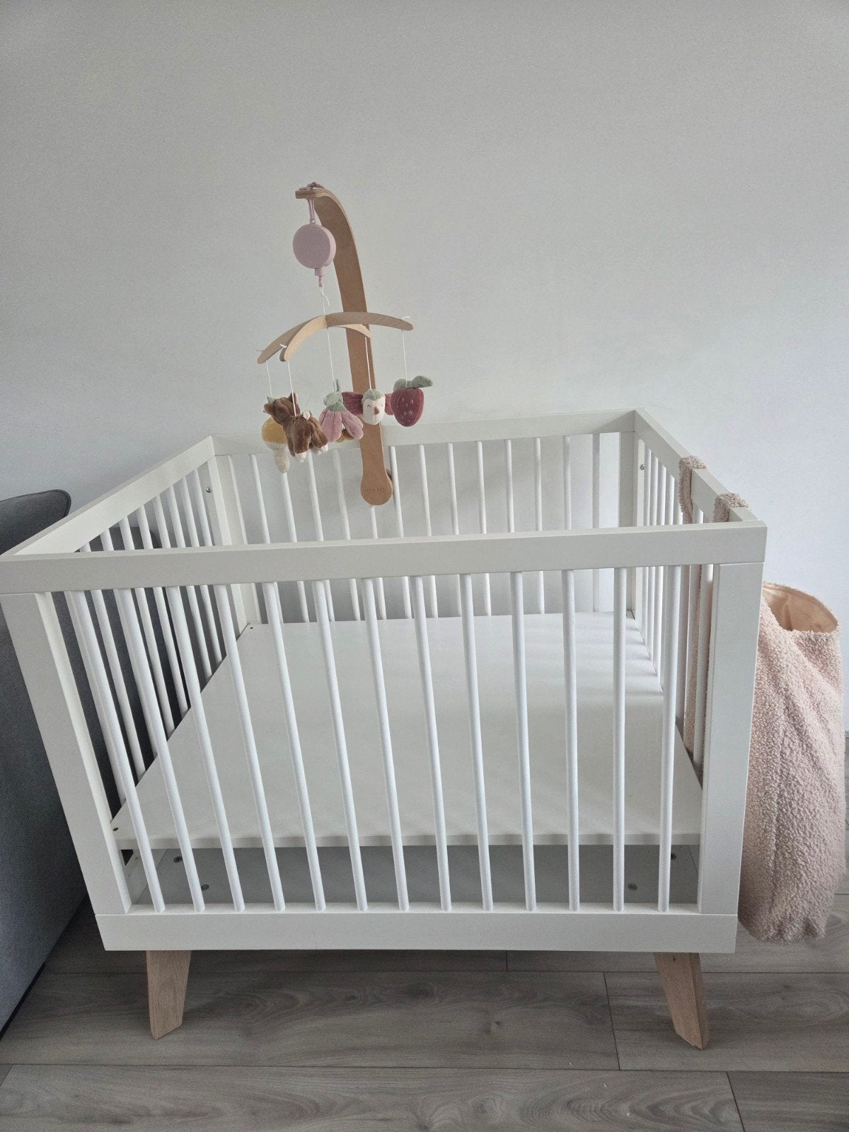 Kidsmill Sixties Box Wit Mat / Naturel, Ophalen, Zo goed als nieuw, Vierkant, In hoogte verstelbaar
