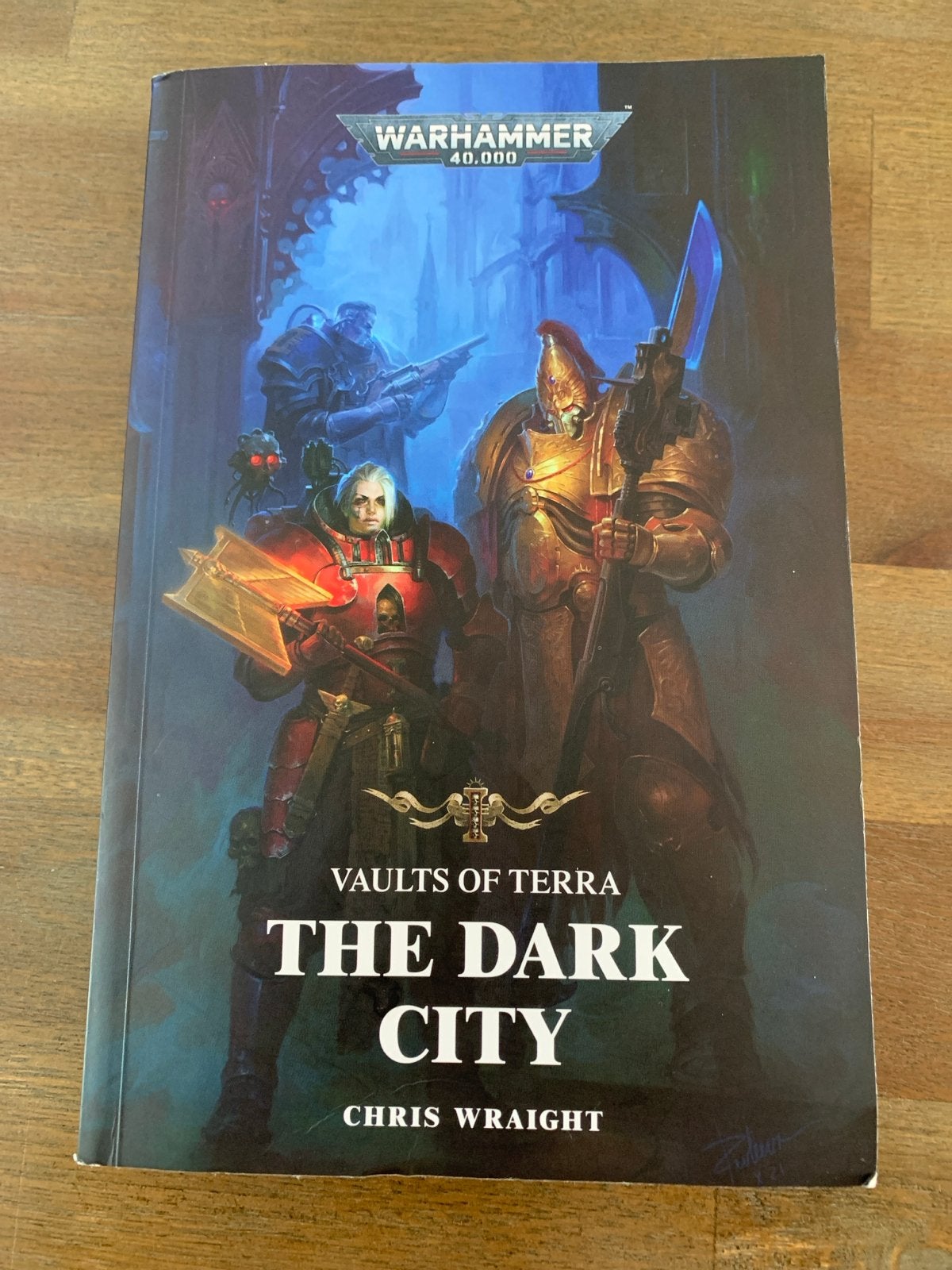 Warhammer 40,000: Vaults of Terra - The Dark City, Boeken, Science fiction, Ophalen, Zo goed als nieuw