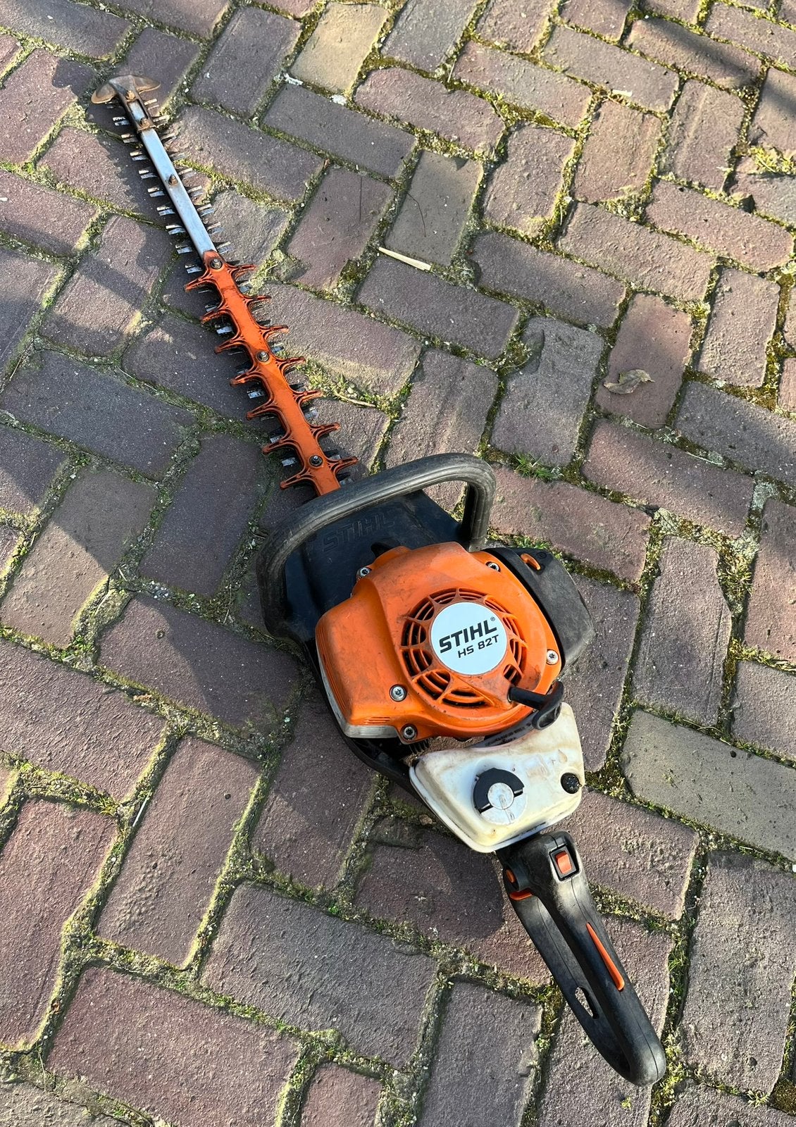 Stihl heggenschaar HS82T, Ophalen of Verzenden, Zo goed als nieuw, Benzine