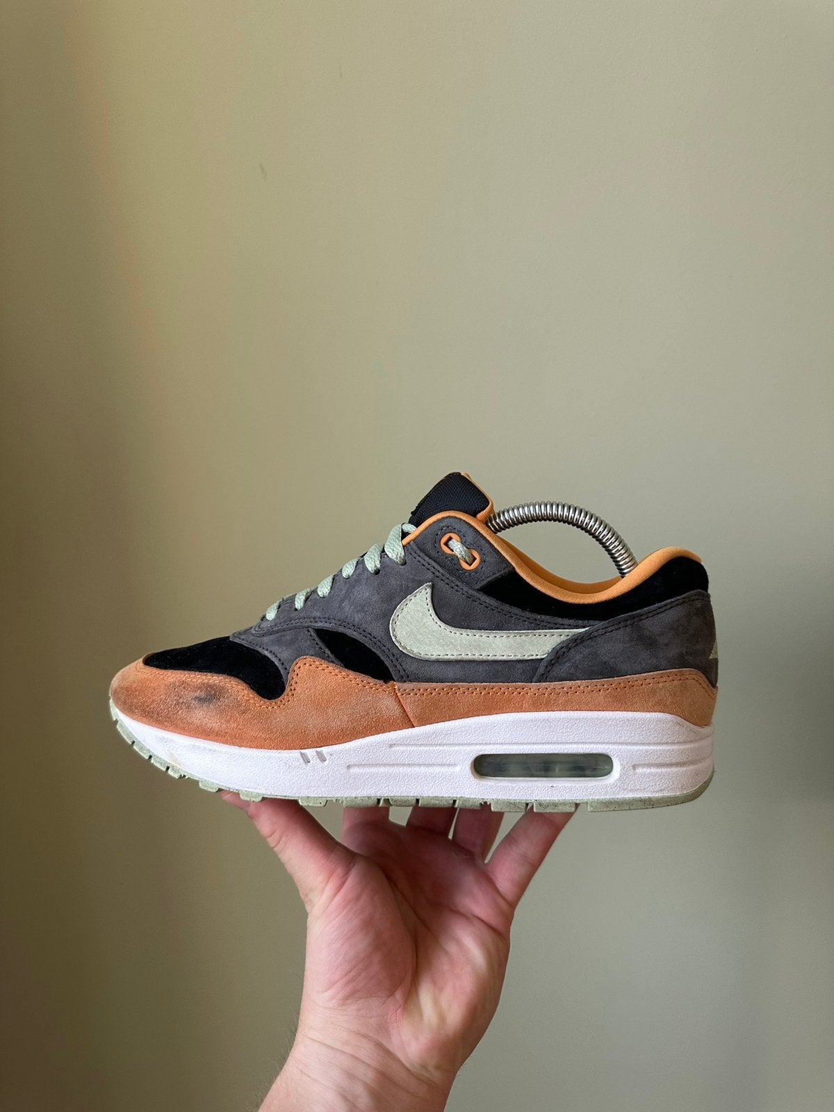 Nike Air Max 1 Honey dew / 42, Overige kleuren, Ophalen of Verzenden, Sneakers of Gympen, Zo goed als nieuw