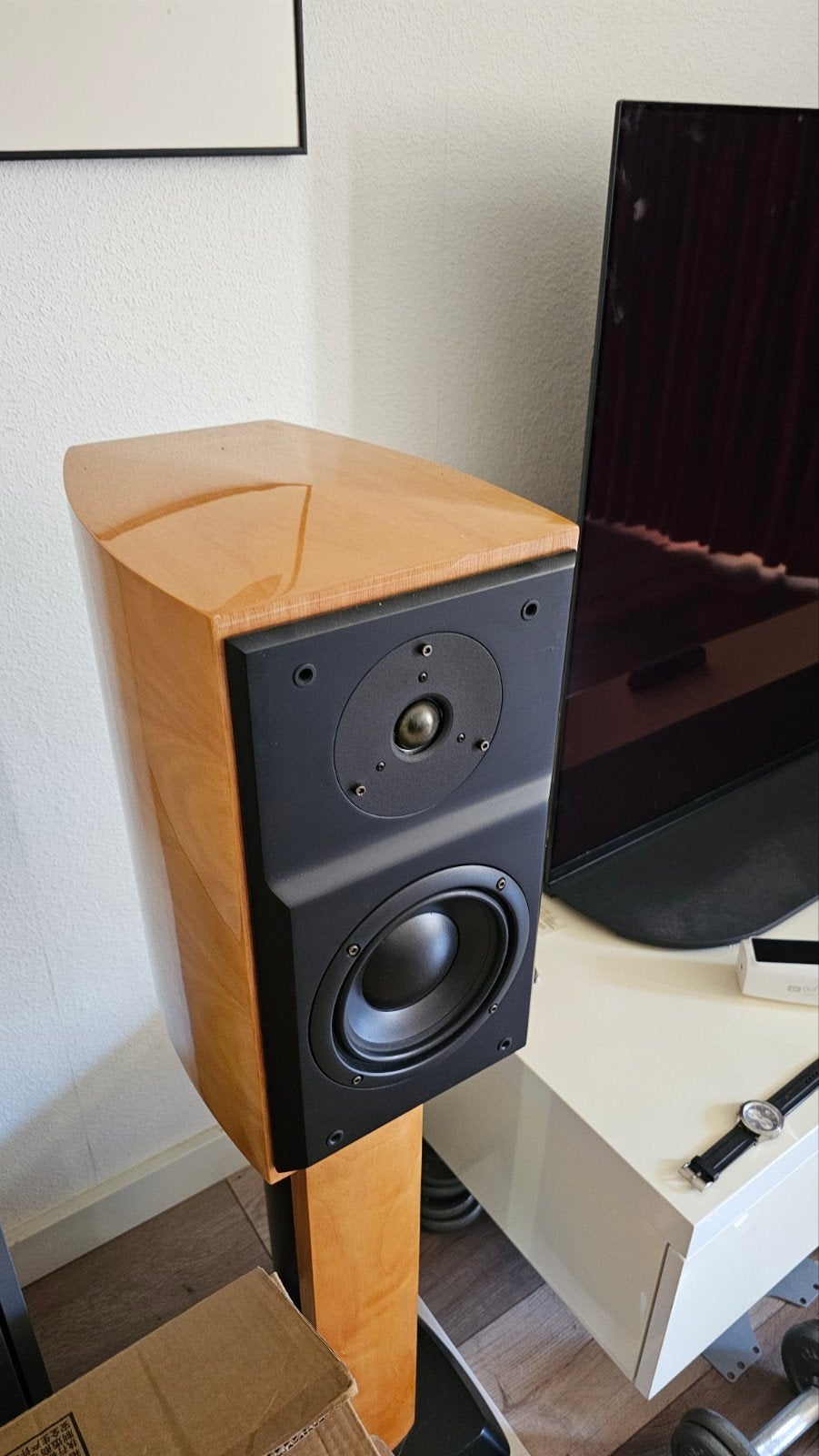 High-end boekenplank luidsprekers MOREL UNITS!!!, Inclusief standaarden, Zo goed als nieuw, 60 tot 120 watt, Boekenplank luidspreker