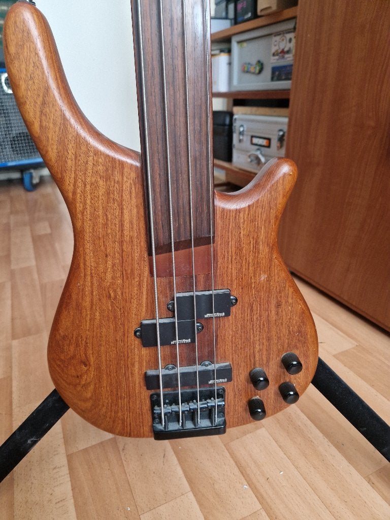 Vintage fretloze basgitaar met actieve elektronica, Ophalen, Gebruikt, Elektrisch, Fretloos