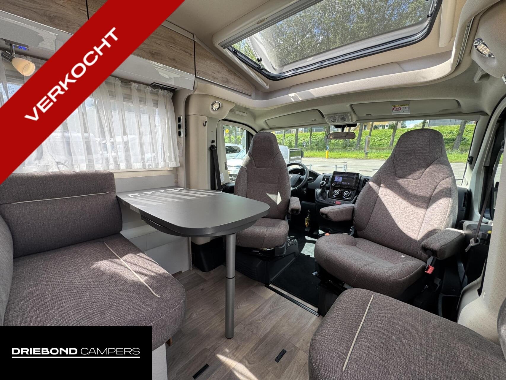 Hymer EXT 678 9T-Automaat Enkele Bedden Luifel Lpg Zonnepane, Caravans en Kamperen, Campers, Automaat, Airbags, 7 tot 8 meter