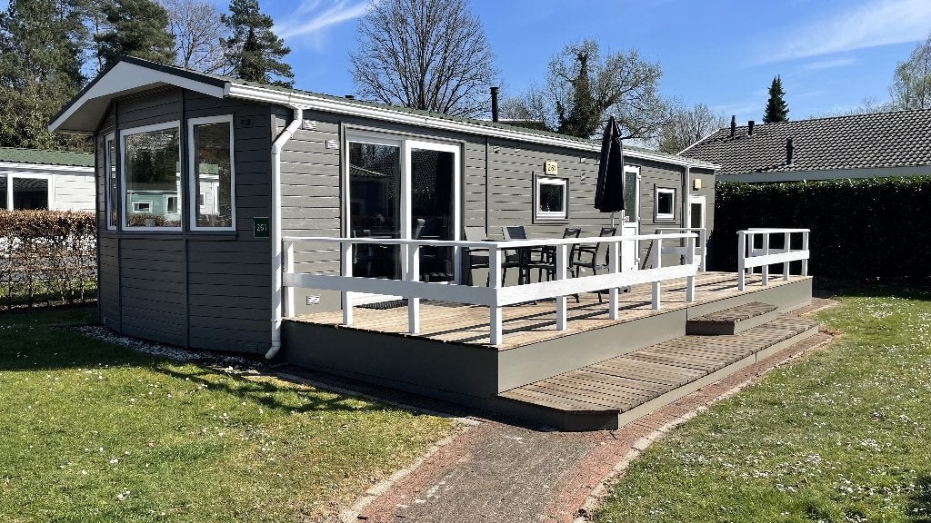 Chalet met sauna in Arcen, Limburg., Tv, 2 slaapkamers, Limburg, Recreatiepark
