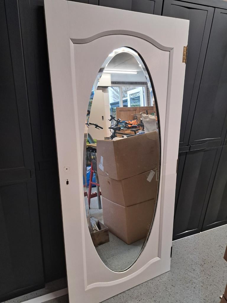 Antieke ovale spiegel met geslepen rand, Huis en Inrichting, Woonaccessoires | Spiegels, Ophalen, Ovaal, Minder dan 50 cm, Minder dan 100 cm