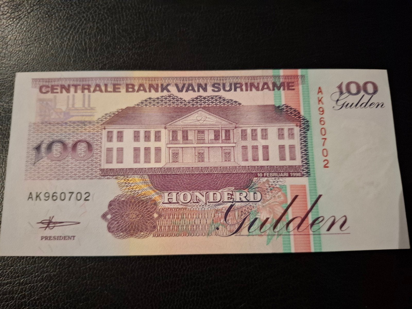 ### Suriname 100 gulden 1998 ###, Postzegels en Munten, Bankbiljetten | Amerika, Ophalen of Verzenden