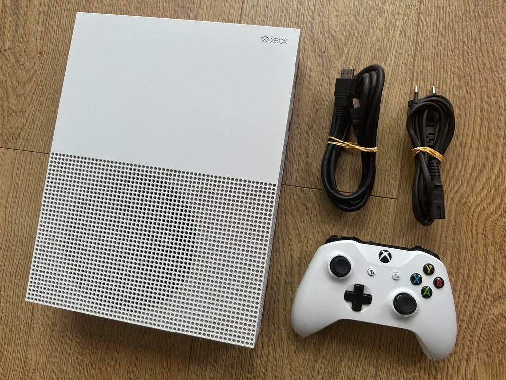 Xbox One S Incl Originele Controller & Kabels Nette Staat!!!, Ophalen of Verzenden, Zo goed als nieuw