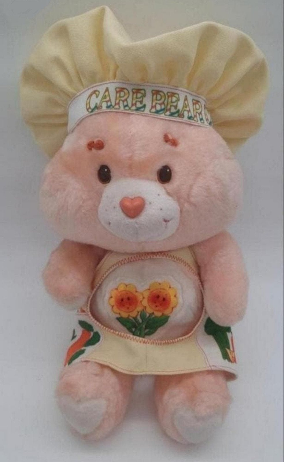 Troetelbeer / Care Bears Friends Bear + muts & schort 1983, Kinderen en Baby's, Speelgoed | Knuffels en Pluche, Ophalen of Verzenden