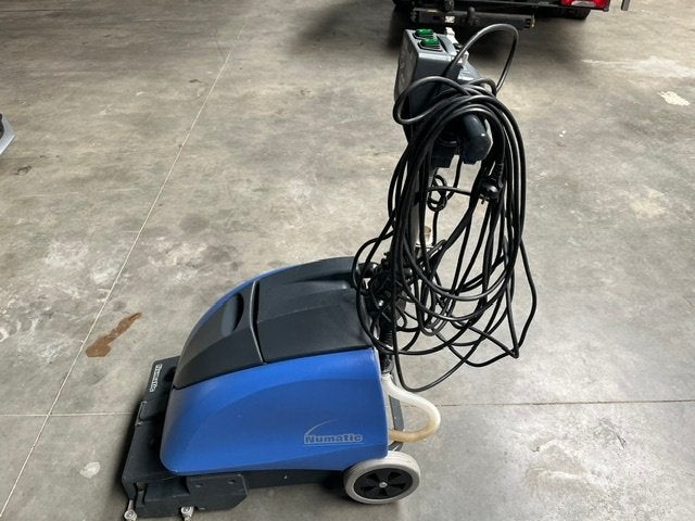 schrobmachine numatic 1300w te koop, Ophalen, Gebruikt, Schrobmachine