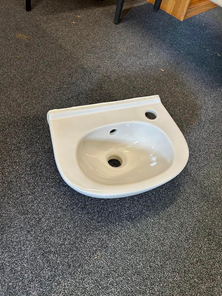 Wit Wasbak, toilet wasbak, Ophalen, Zo goed als nieuw, Toilet