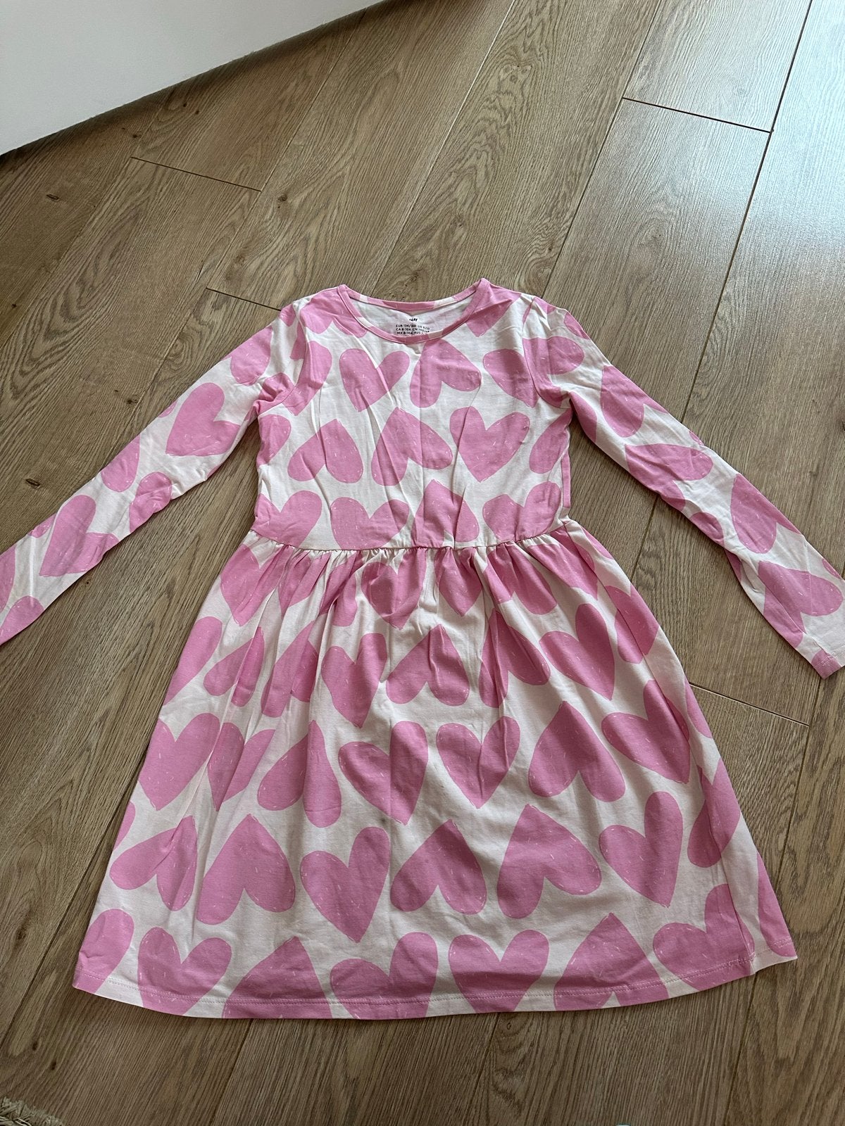 Mooi zomerjurkje met hartjesprint - Maat 134/140, Kinderen en Baby's, Kinderkleding | Maat 134, Ophalen, Gebruikt, Meisje, Jurk of Rok