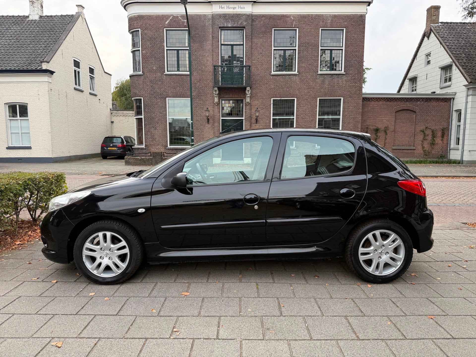 Peugeot 206 + 1.4 XS 5 DEURS AIRCO ZEER MOOI EERSTE EIGENAAR, Auto's, Voorwielaandrijving, 4 cilinders, Zwart, Origineel Nederlands