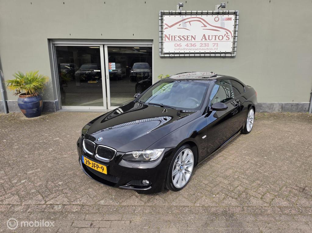 BMW 3-serie E92 Coupé 325i Individual M-Sport Rubinschwarz!, Auto's, BMW, Automaat, 745 kg, 4 stoelen, 1600 kg