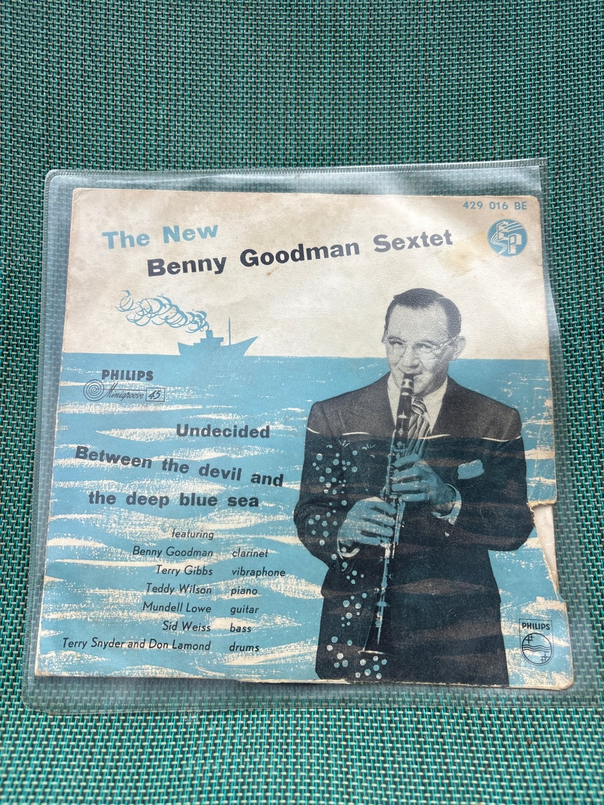 The New Benny Goodman Sextet - Undecided / Deep Blue Sea, Originele persing, Ophalen of Verzenden, Gebruikt, 7 inch