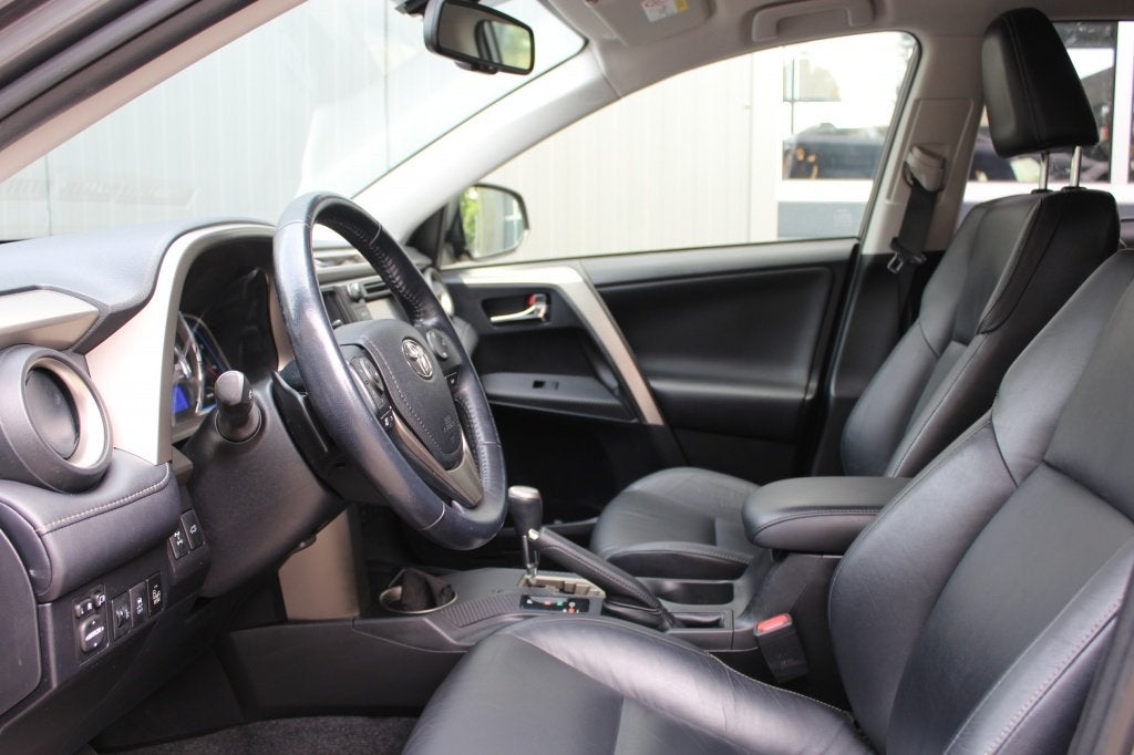 Toyota RAV4 2.0 Executive Bns 4WD / Trekhaak 1500kg / Leder, Auto's, Toyota, Automaat, 4 cilinders, Bedrijf, Rav4