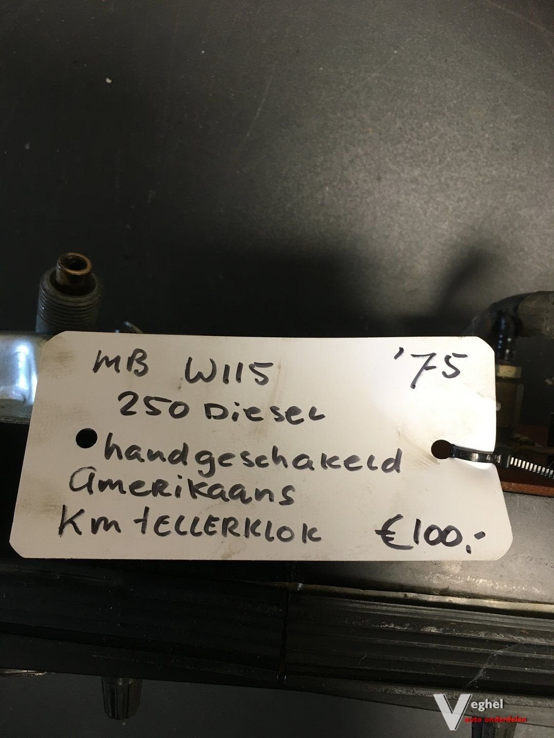 Mercedes W115 Amerikaanse Km Tellerklok 250 diesel handgesch, Gebruikt, -, -, Ophalen of Verzenden
