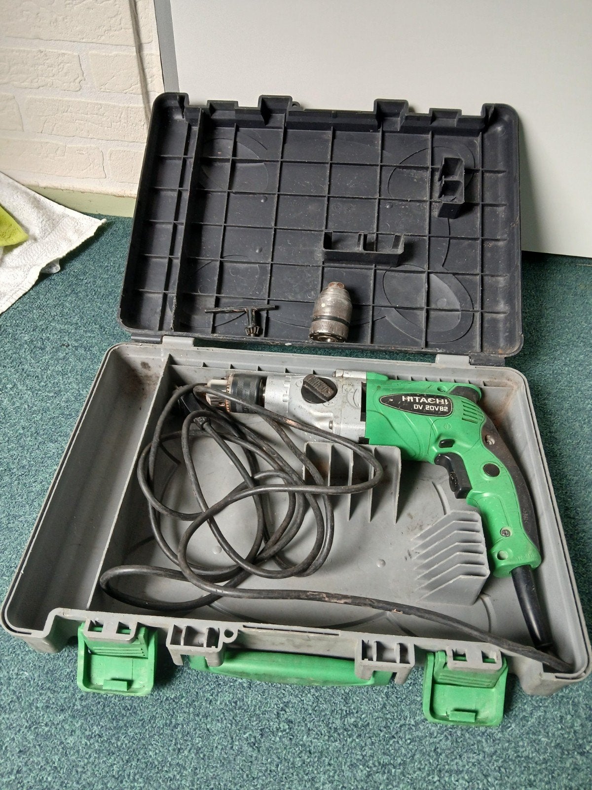 Hitachi klopboormachine, 790 W, Doe-het-zelf en Verbouw, Gereedschap | Boormachines, Ophalen, Gebruikt, Boormachine