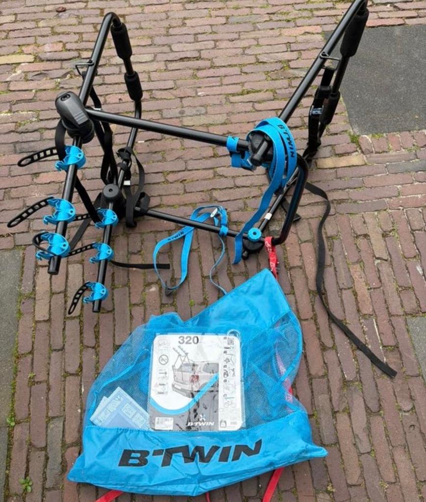 B'Twin 320 achterklepdrager voor 3 fietsen (45kg), Ophalen of Verzenden, 3 fietsen of meer, Gebruikt, Achterklepdrager