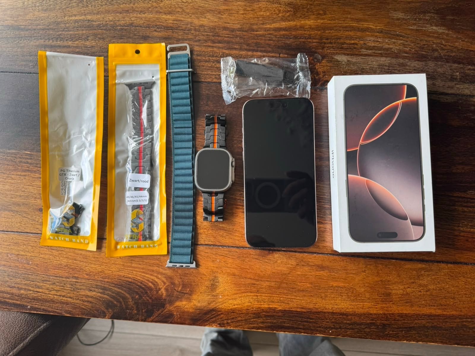 iPhone 16 Pro Max 256GB & Apple Watch Ultra 2 64GB - Z.G.A.N, Telecommunicatie, Ophalen, Zo goed als nieuw, 256 GB, IPhone 16 Pro Max