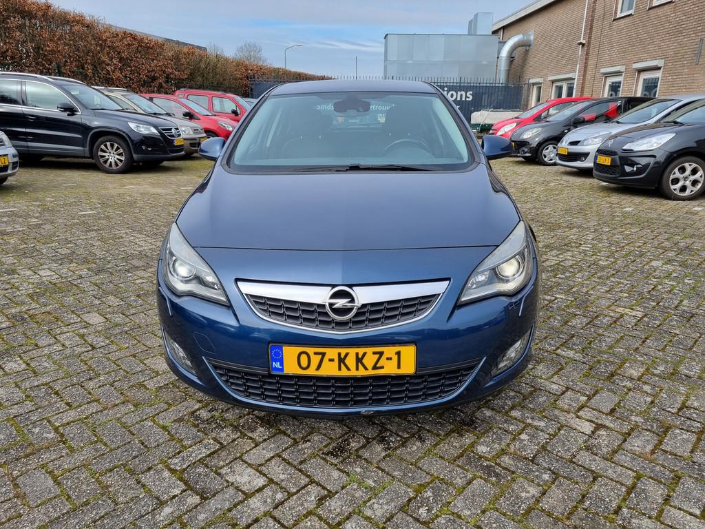 Opel Astra 1.6 Cosmo ❗LEES OPMERKING! (bj 2010), Auto's, Euro 5, 680 kg, 4 cilinders, Blauw