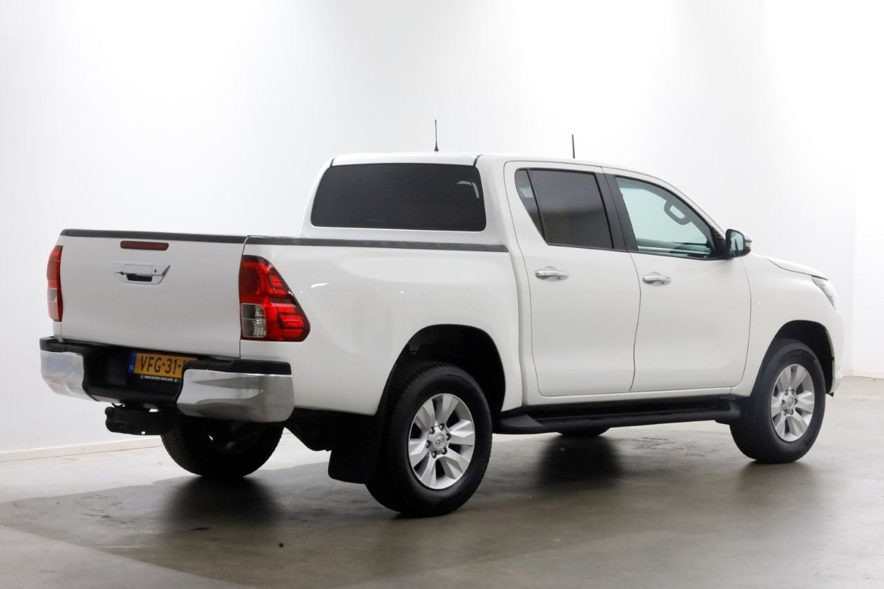 Toyota Hilux 2.4 D-4D-F 150pk E6 4WD 4x4 Double Cab Automaat, Automaat, Gebruikt, Euro 6, 4 cilinders
