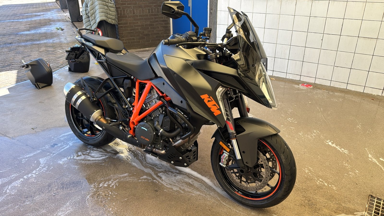 KTM 1290 SuperDuke GT - Krachtige Toermotor, Sport, 1290 cc, ABS, Handgeschakeld
