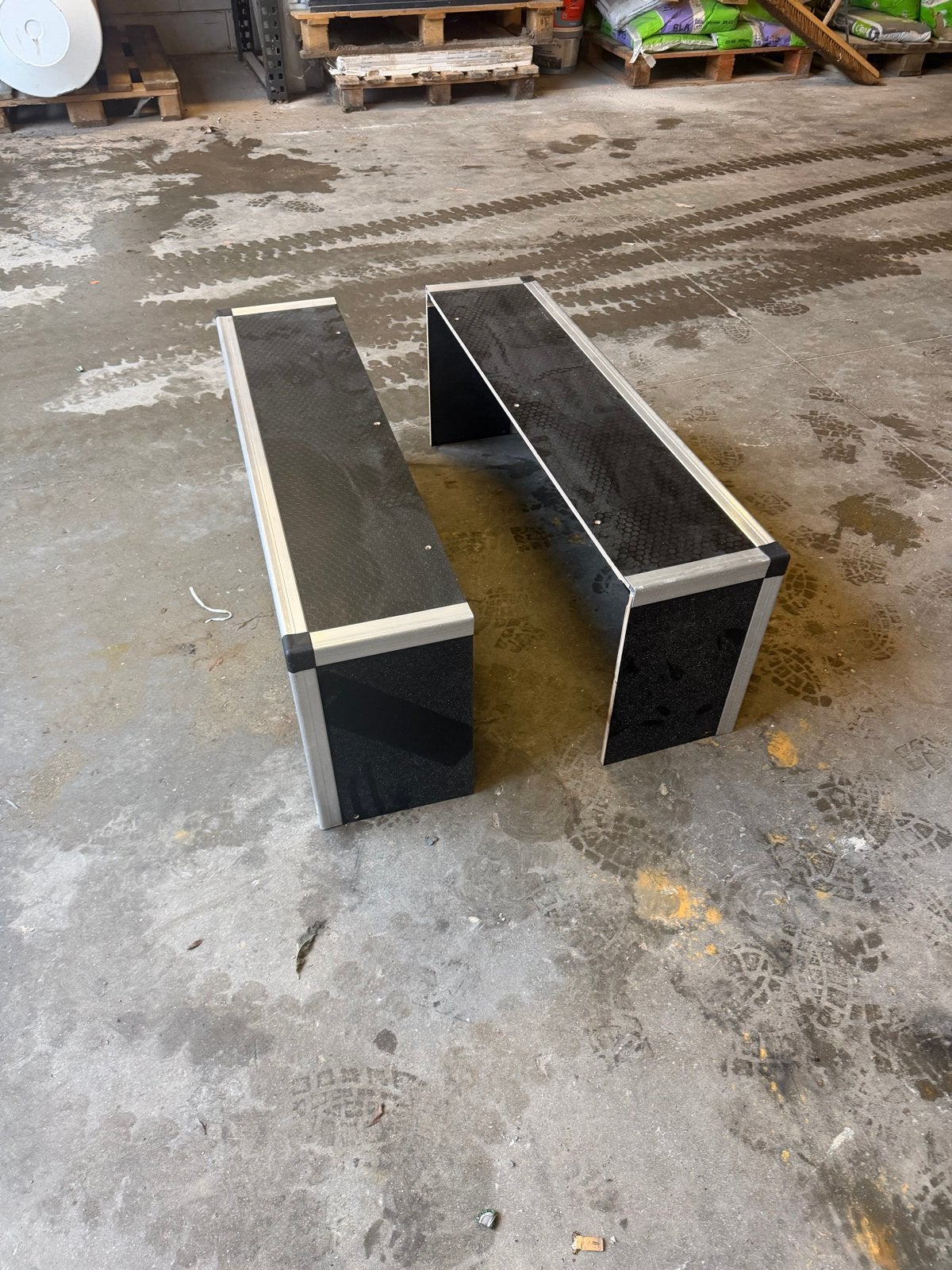 Wielkast betimmering voor Sprinter, Crafter, MAN (95x35x22,5, Ophalen, Gebruikt, Mercedes-Benz