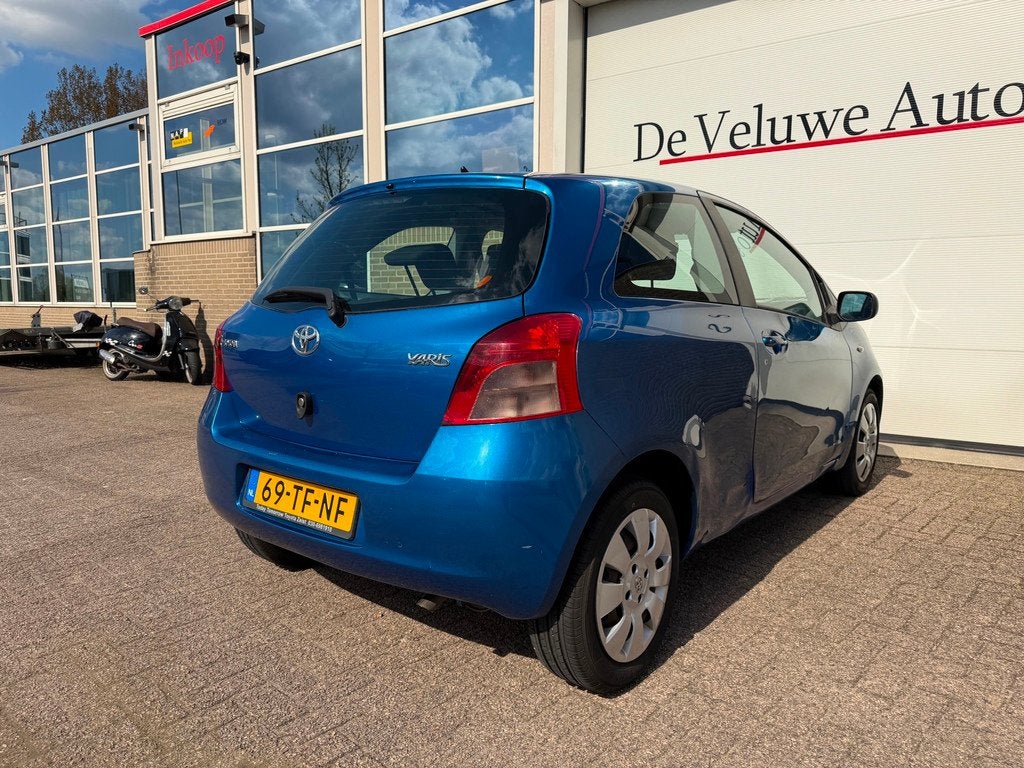 Toyota Yaris 1.3 VVTi Sol MMT|AUTOMAAT|AIRCO|Nieuwe APK, Auto's, Stof, 750 kg, 4 cilinders, Blauw