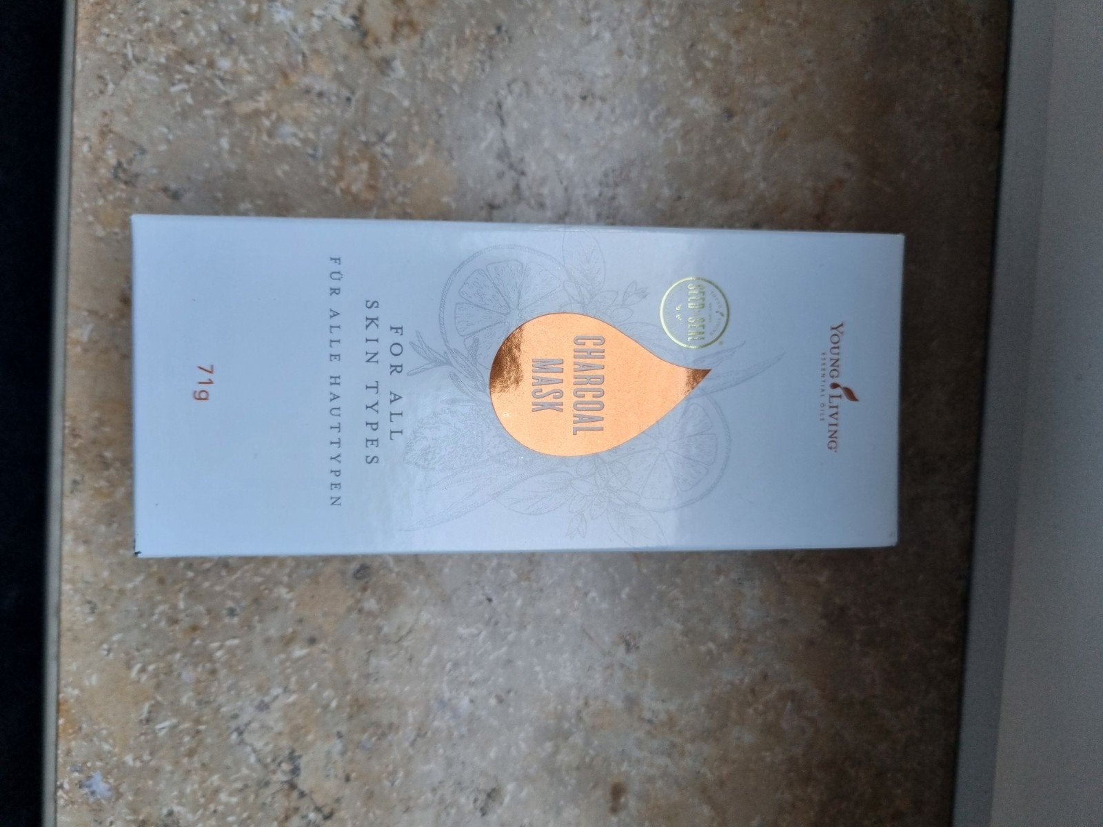 nieuwe charcoal mask young living, Sieraden, Tassen en Uiterlijk, Ophalen, Nieuw, Gehele gezicht