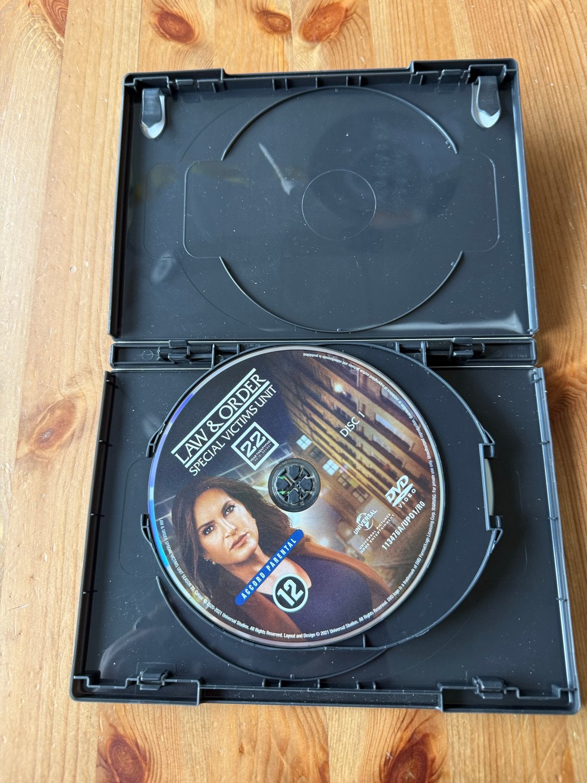 Dvd Law & Order: Special Victims Unit - Seizoen 22 NLO, Nederlands, Vanaf 12 jaar, Gebruikt, Engels