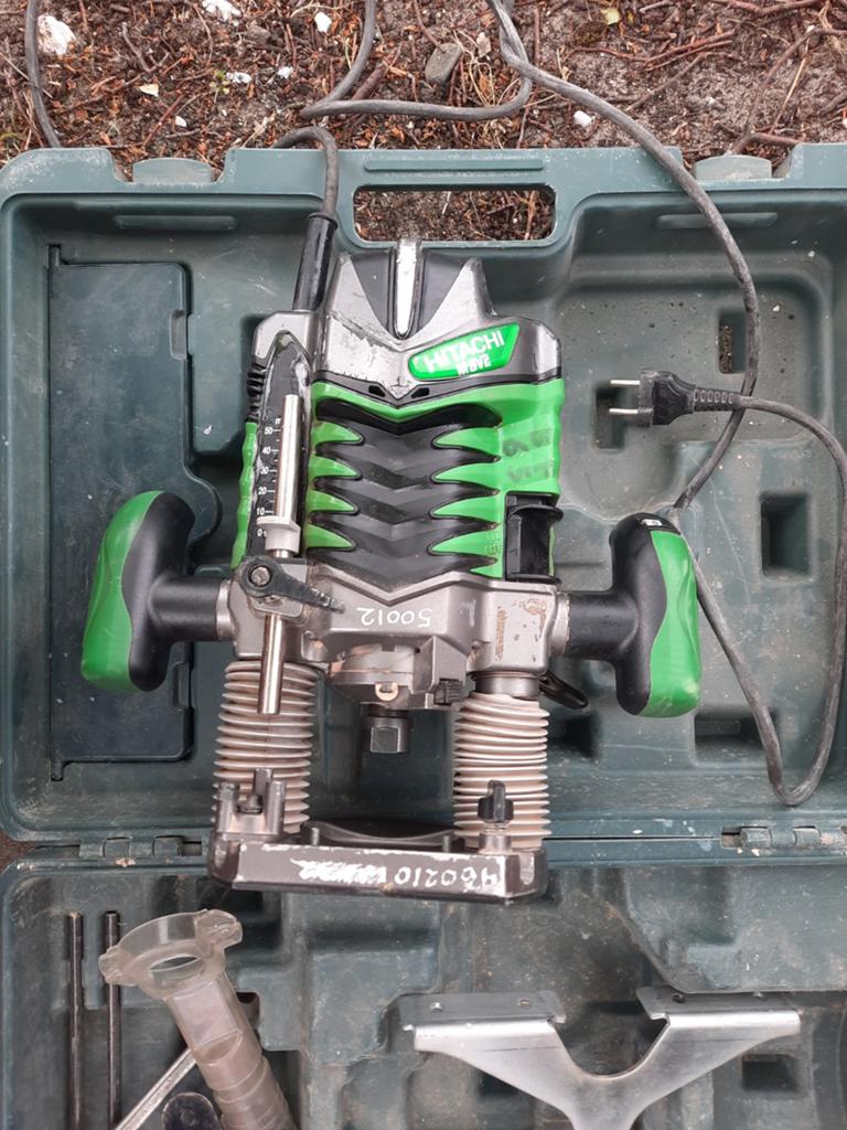 Hitachi m8v2 bovenfrees toerengeregeld
Werkt goed.
Stuurniet, Ophalen of Verzenden, Gebruikt