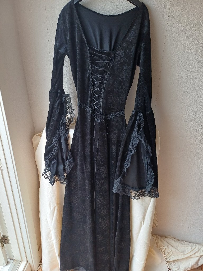 Zwarte middeleeuwse Gothic jurk, Zwart, Ophalen of Verzenden, Onbekend, Maat 36 (S)