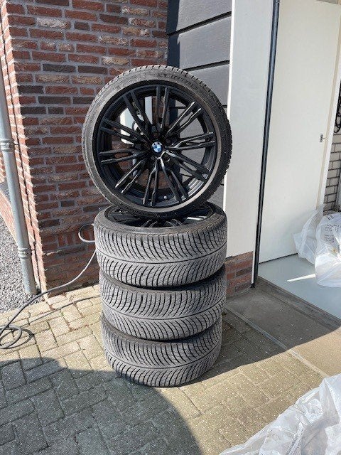 Originele BMW 829M 19 inch winterset M2 /M3 / M4, Auto-onderdelen, Gebruikt, 275 mm, Banden en Velgen, Winterbanden