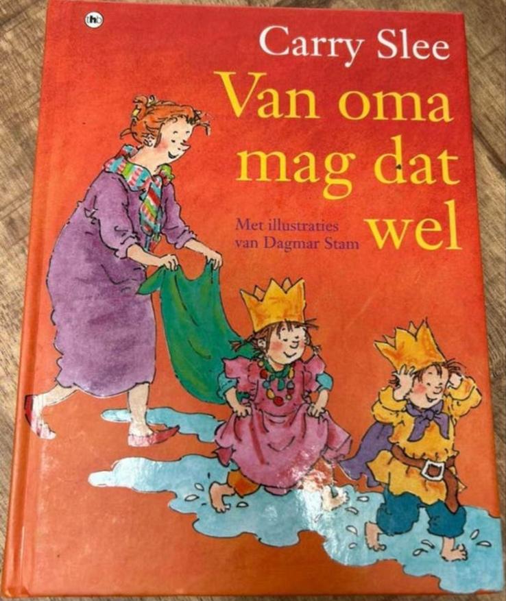 Van oma mag dat wel - Carry Slee (Roodsokje 21 t/m blz 157), Ophalen of Verzenden, Gelezen