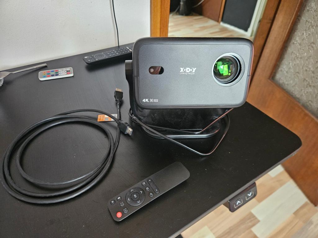 2025 XGODY Smart Projector Zwart/Wit - Nieuw Model, Audio, Tv en Foto, Beamers, XGODY, LED, Ophalen of Verzenden, Zo goed als nieuw