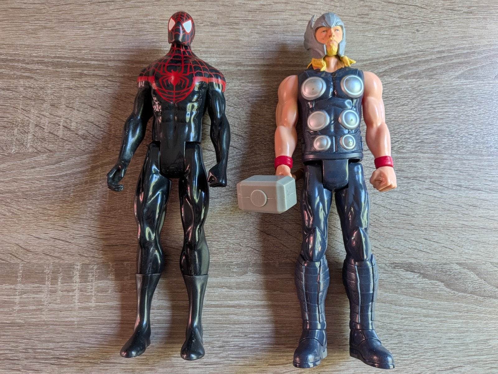 Actiefiguuren 30 cm, Ophalen, Gebruikt