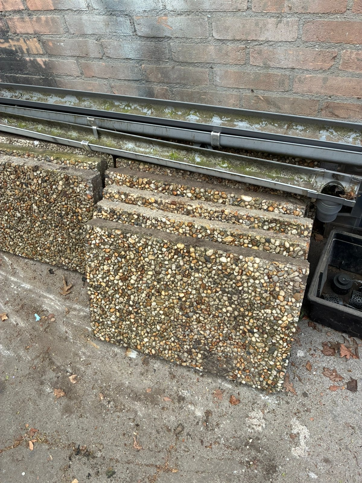 Gratis af te halen grindtegels., Tuin en Terras, Ophalen, Gebruikt, Beton, Terrastegels