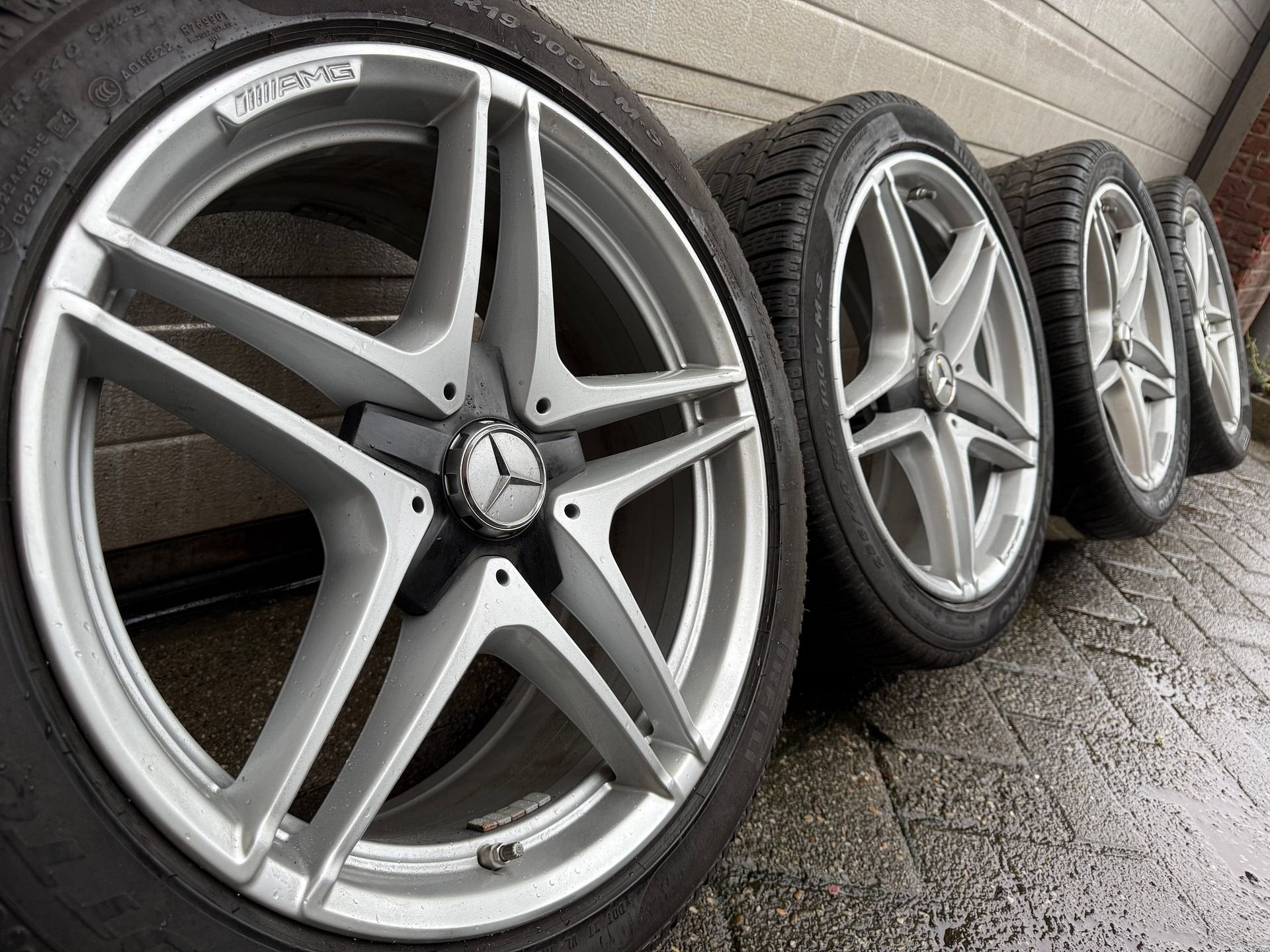 Originele 19" AMG Mercedes E klasse W213 velgen winterbanden, Auto-onderdelen, Banden en Velgen, 19 inch, -, -, Banden en Velgen